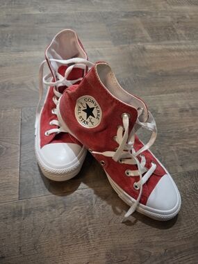 Converse Chuck Taylor All Star Unisex High Top Sneakers
